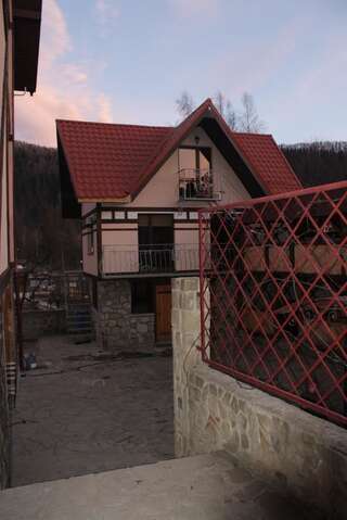 Гостевой дом Guest House Arkan Яремче Двухместный номер Делюкс с 1 кроватью-1